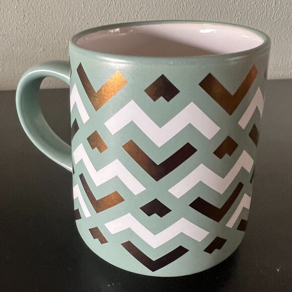 THYME & TABLE Sage Green Stoneware Mug ~ Chevron Design White & Metallic Brass - Picture 1 of 13